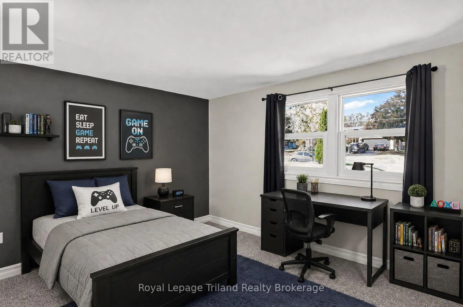 173 WASHINGTON STREET W