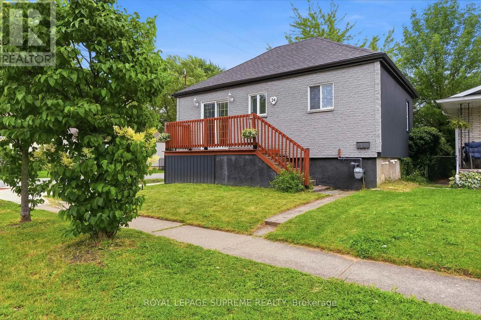 24 ALEXANDRA BOULEVARD