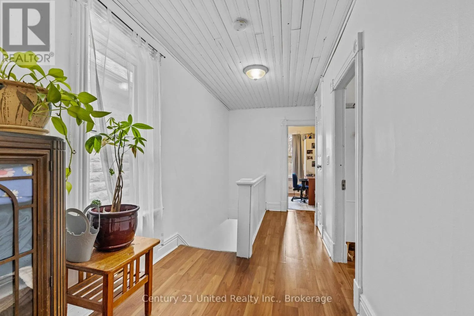 575 BETHUNE STREET