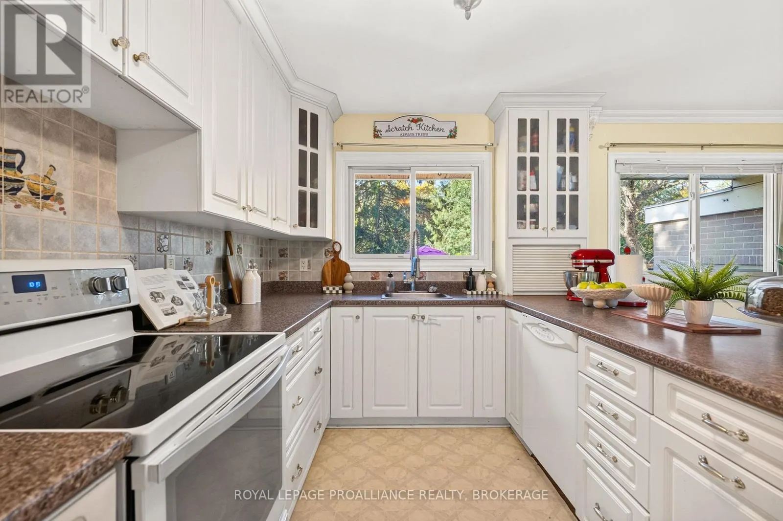 413 MAPLE RIDGE DRIVE