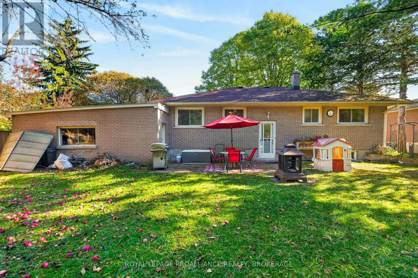 413 MAPLE RIDGE DRIVE