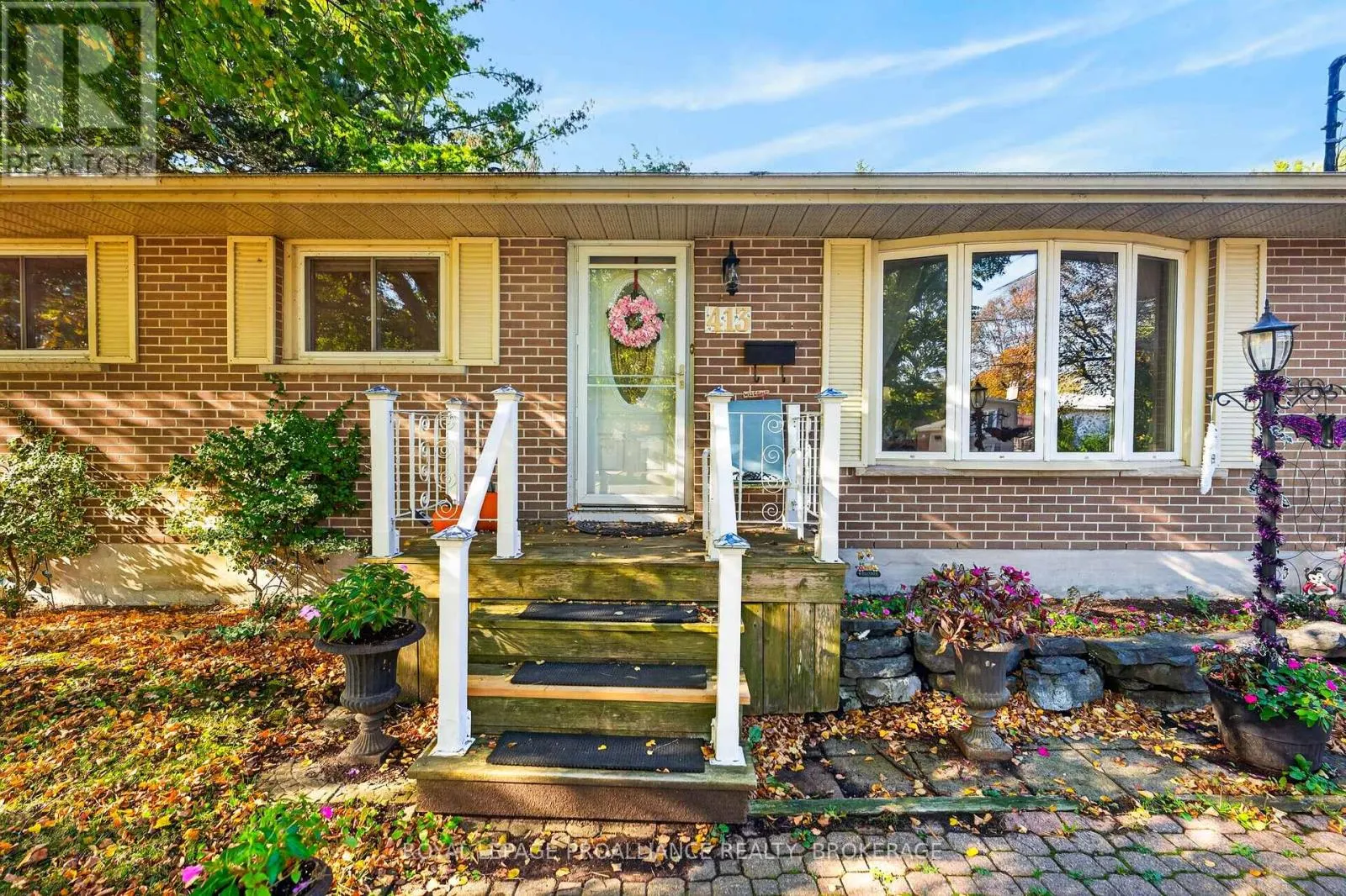 413 MAPLE RIDGE DRIVE