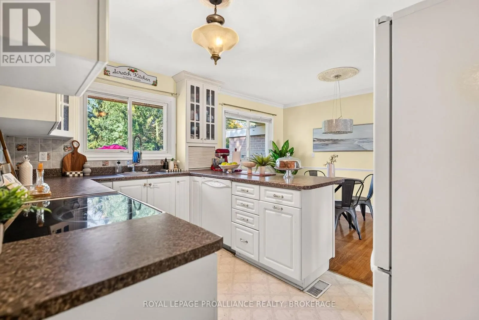 413 MAPLE RIDGE DRIVE