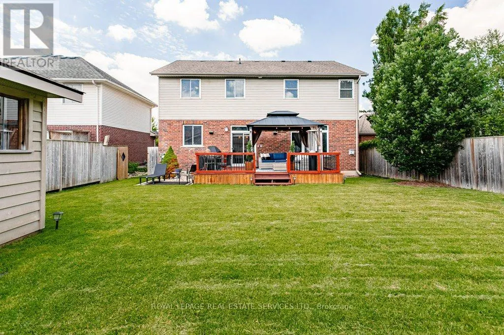 560 LAKEVIEW DRIVE