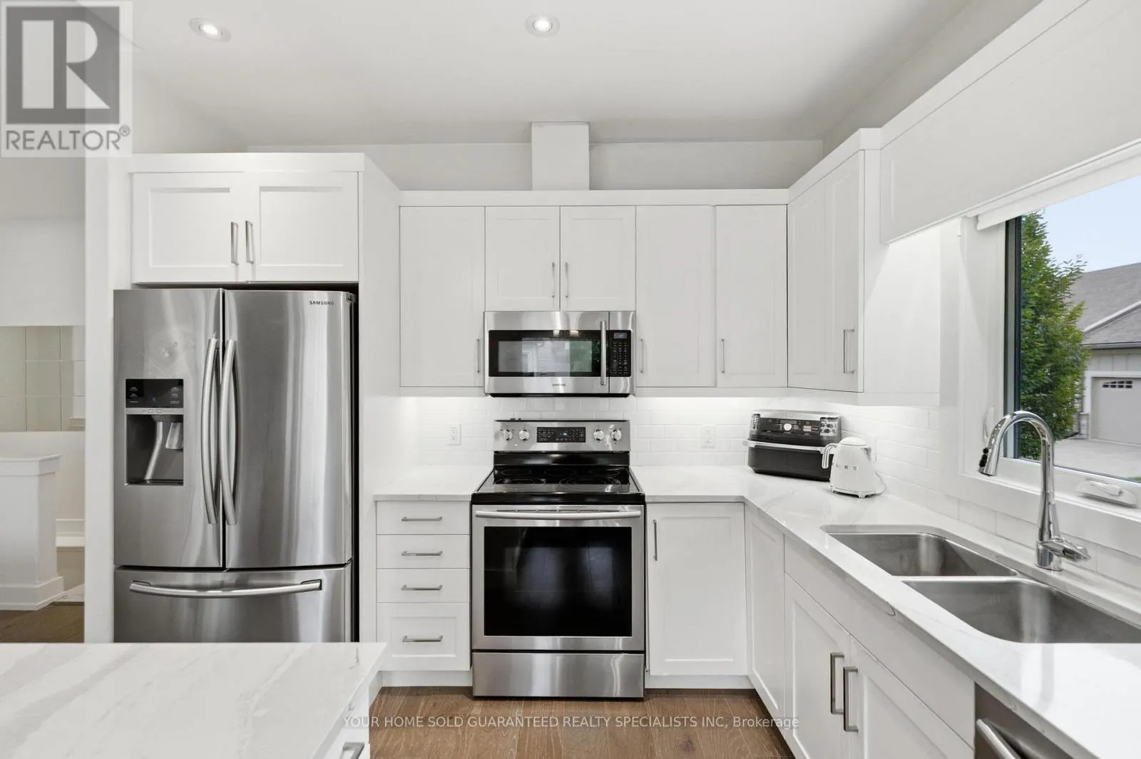 2 PROSPECT LANE