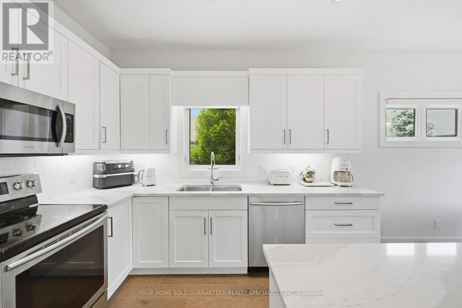 2 PROSPECT LANE