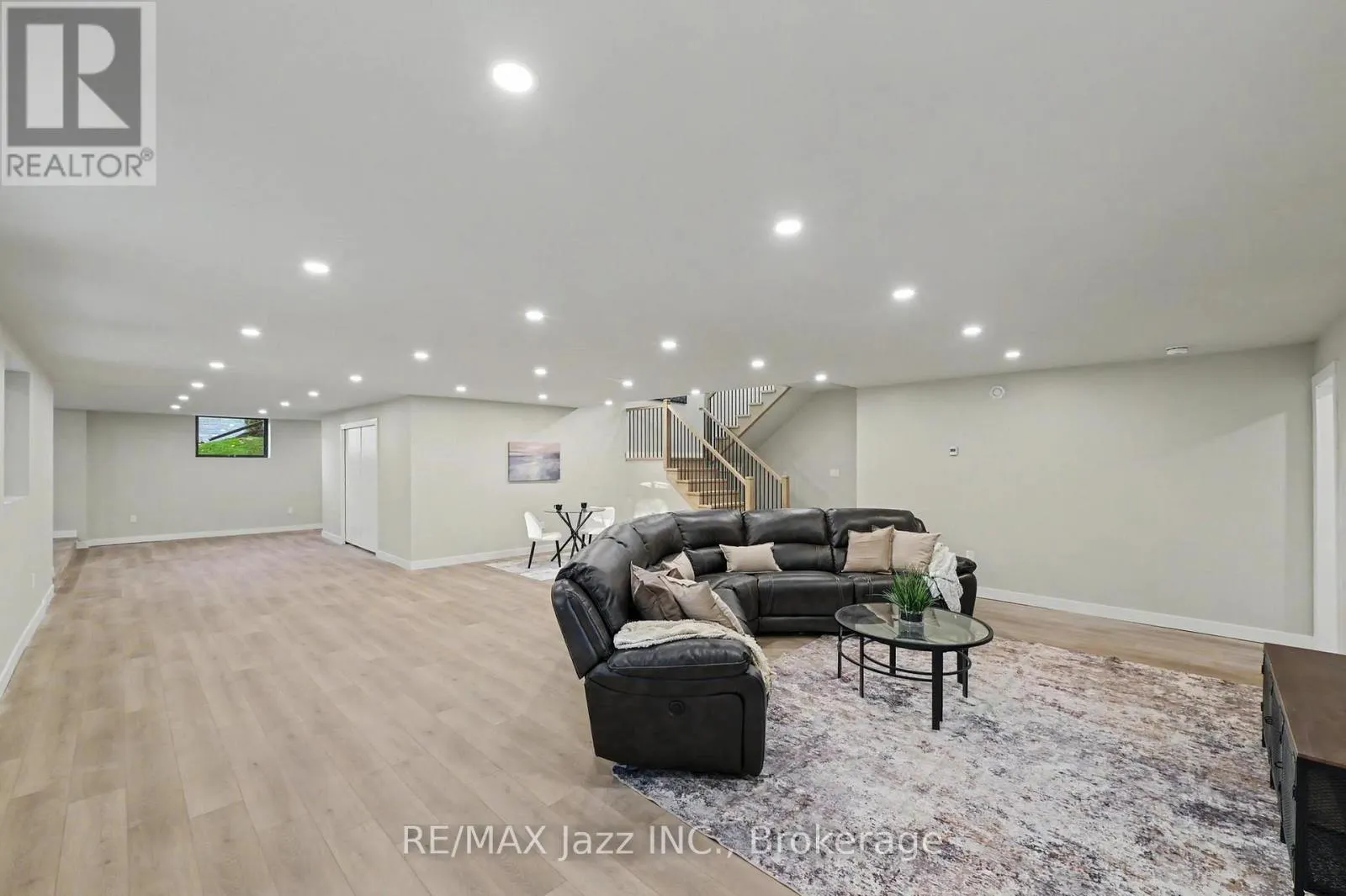 5432 WINFIELD DRIVE