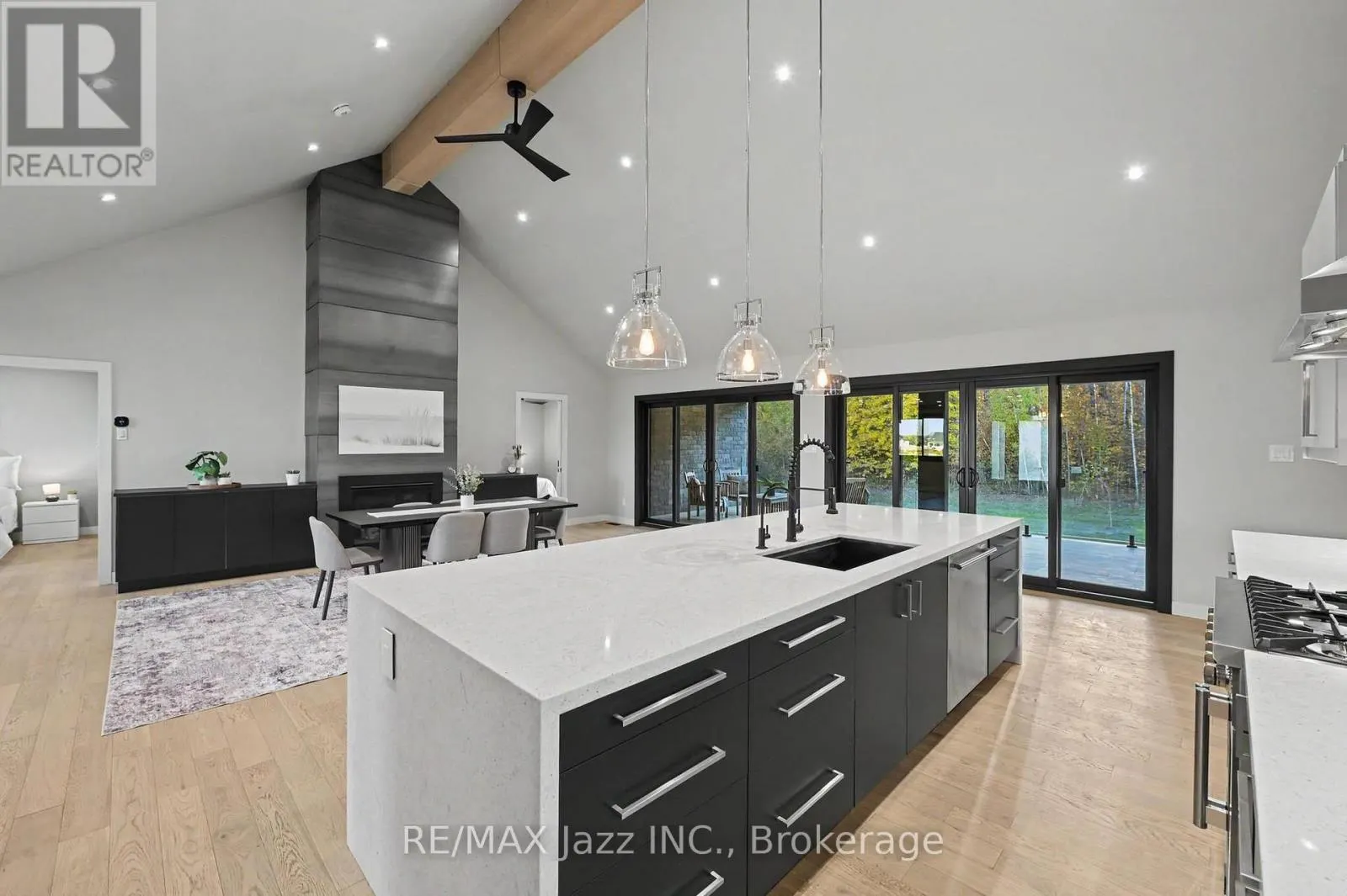 5432 WINFIELD DRIVE