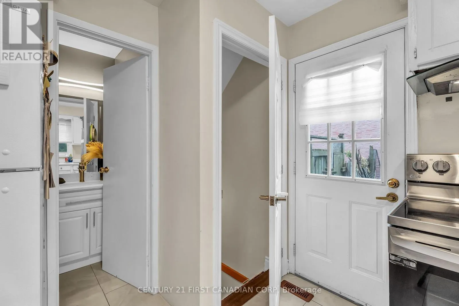 22 DENLAW ROAD