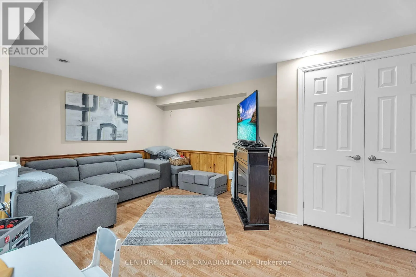 22 DENLAW ROAD