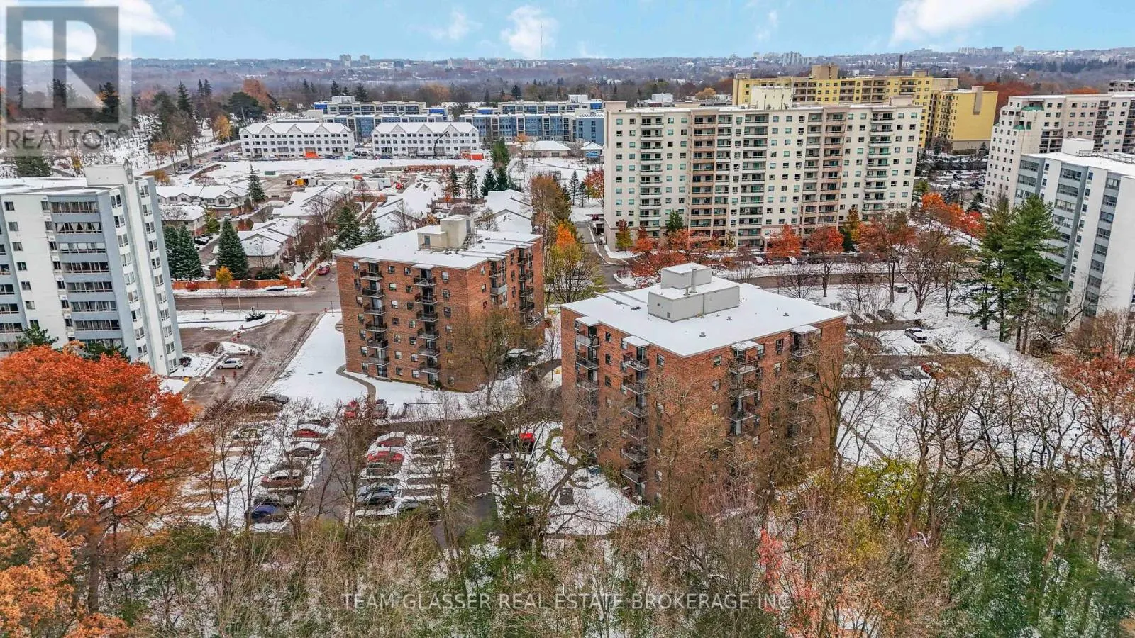 301 - 540 PROUDFOOT LANE #301