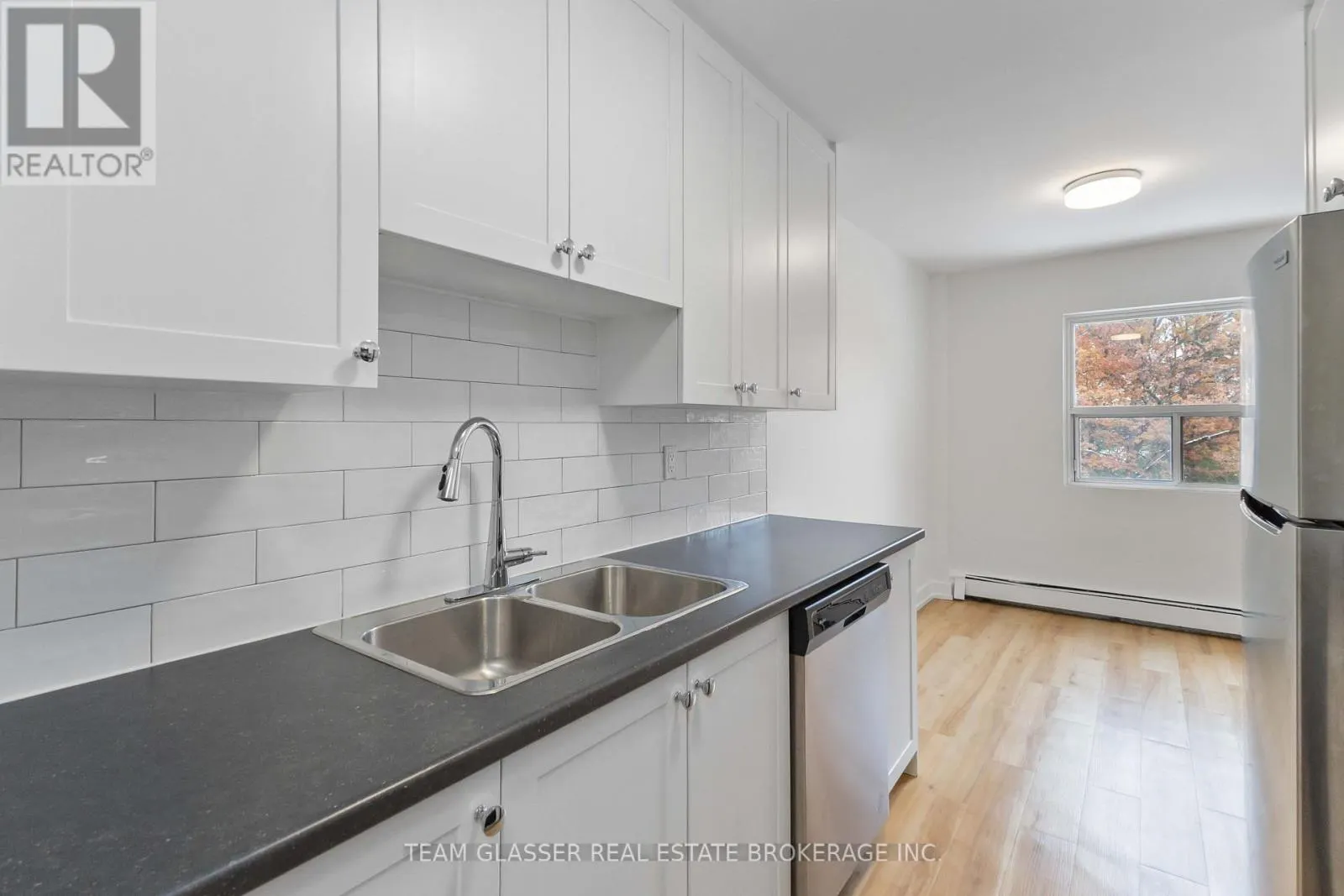 301 - 540 PROUDFOOT LANE #301