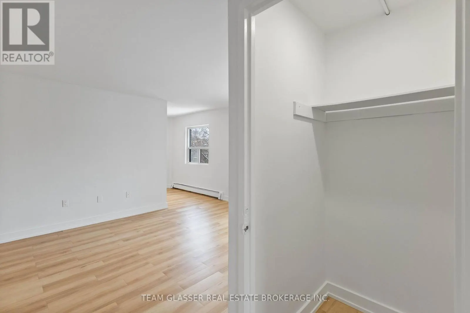 301 - 540 PROUDFOOT LANE #301