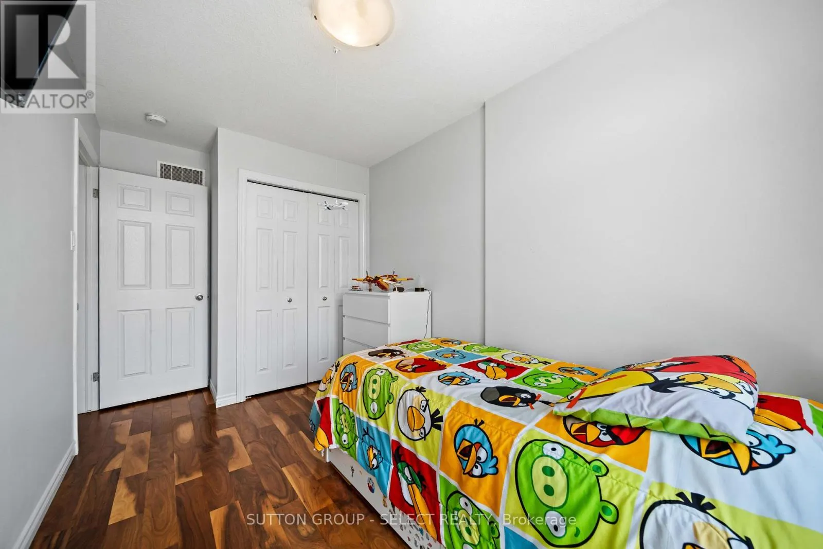 934 SILVERFOX CRESCENT