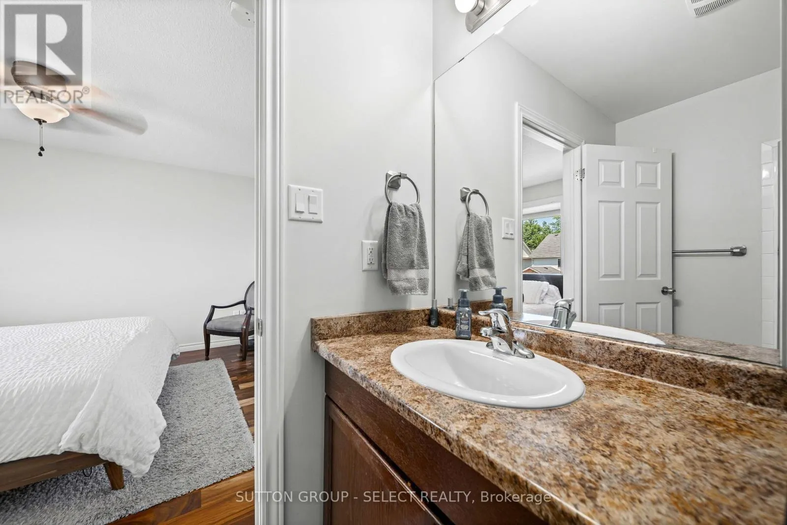 934 SILVERFOX CRESCENT