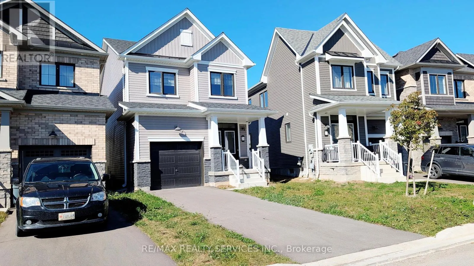 UPPER - 21 KEELSON STREET