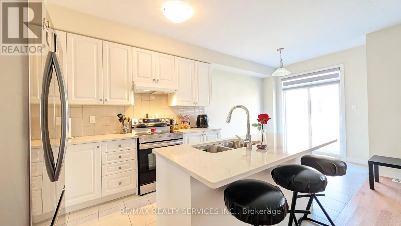 UPPER - 21 KEELSON STREET