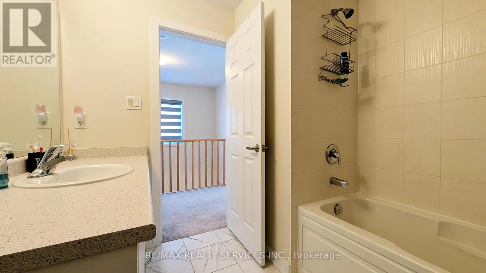 UPPER - 21 KEELSON STREET