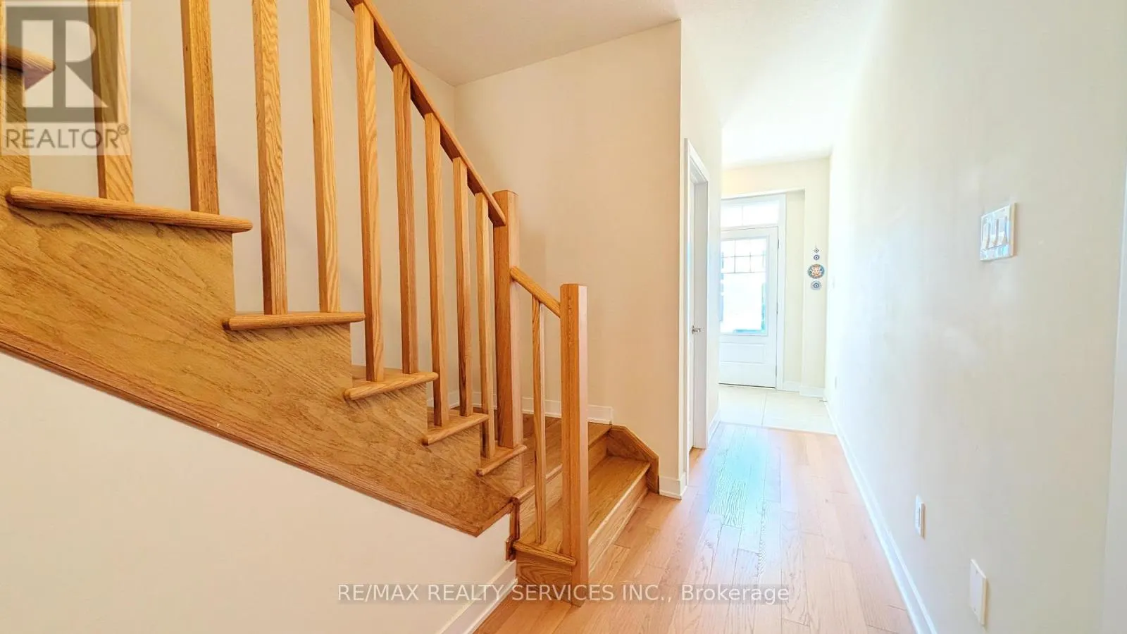 UPPER - 21 KEELSON STREET