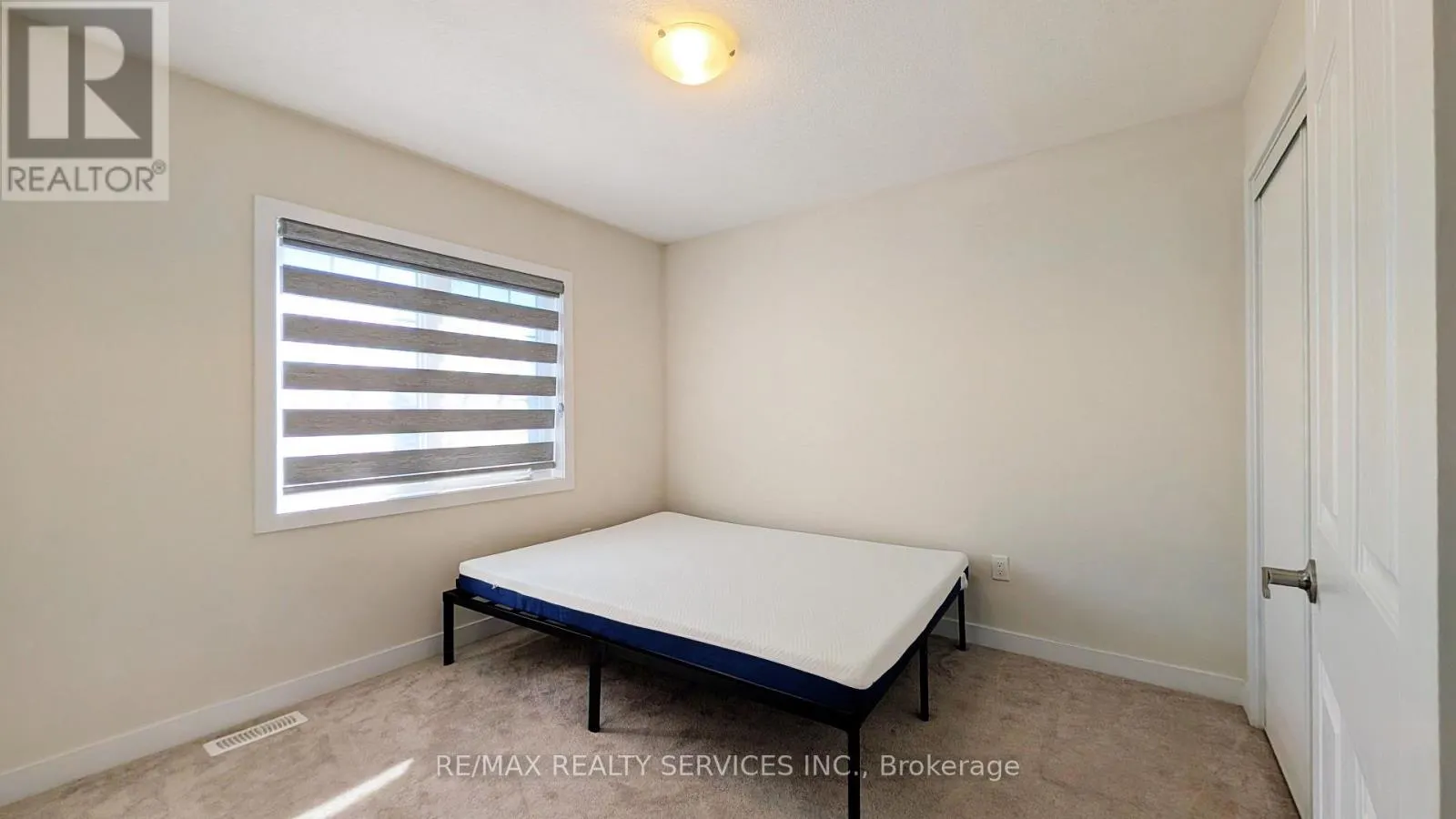 UPPER - 21 KEELSON STREET