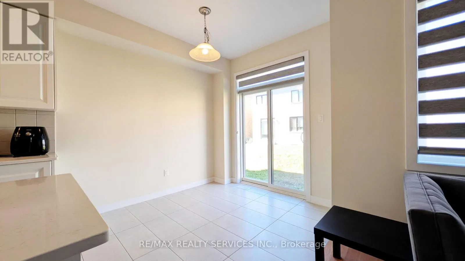 UPPER - 21 KEELSON STREET