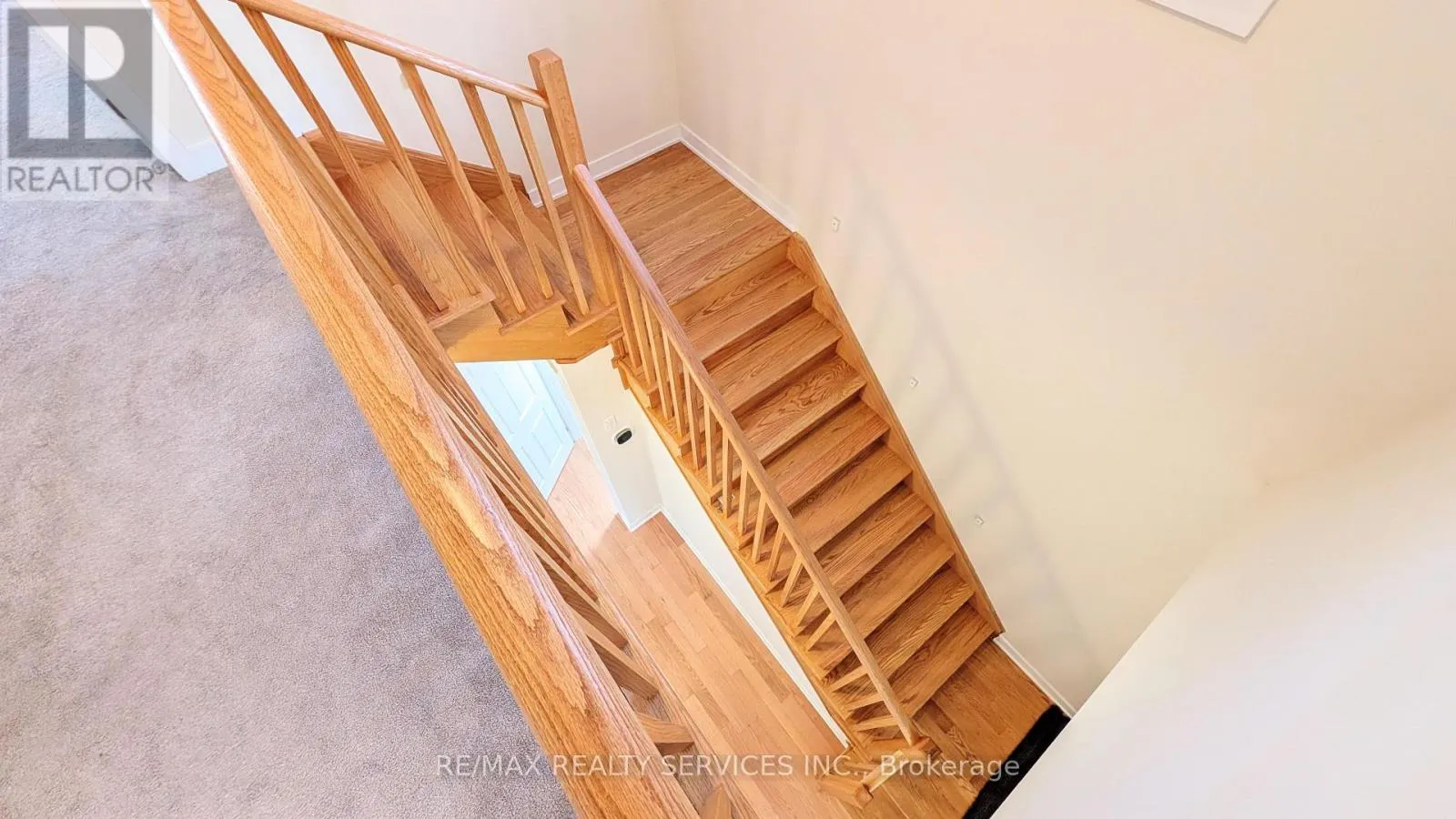 UPPER - 21 KEELSON STREET