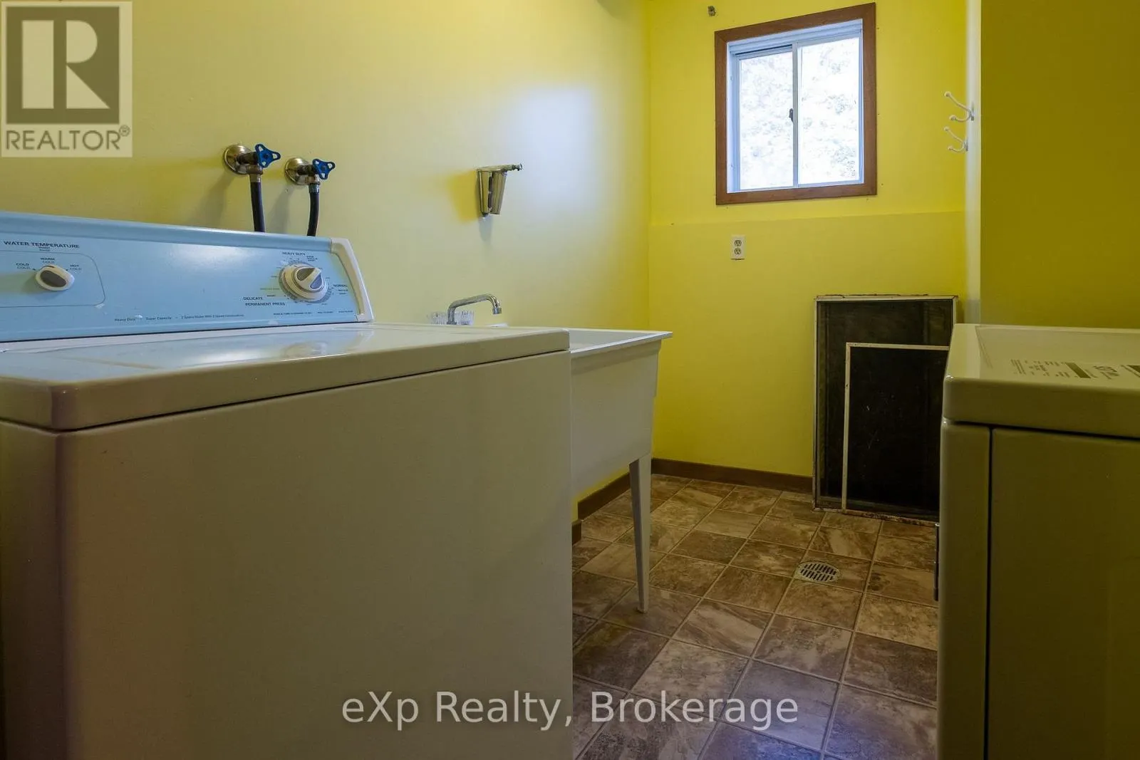 745 7TH STREET A E