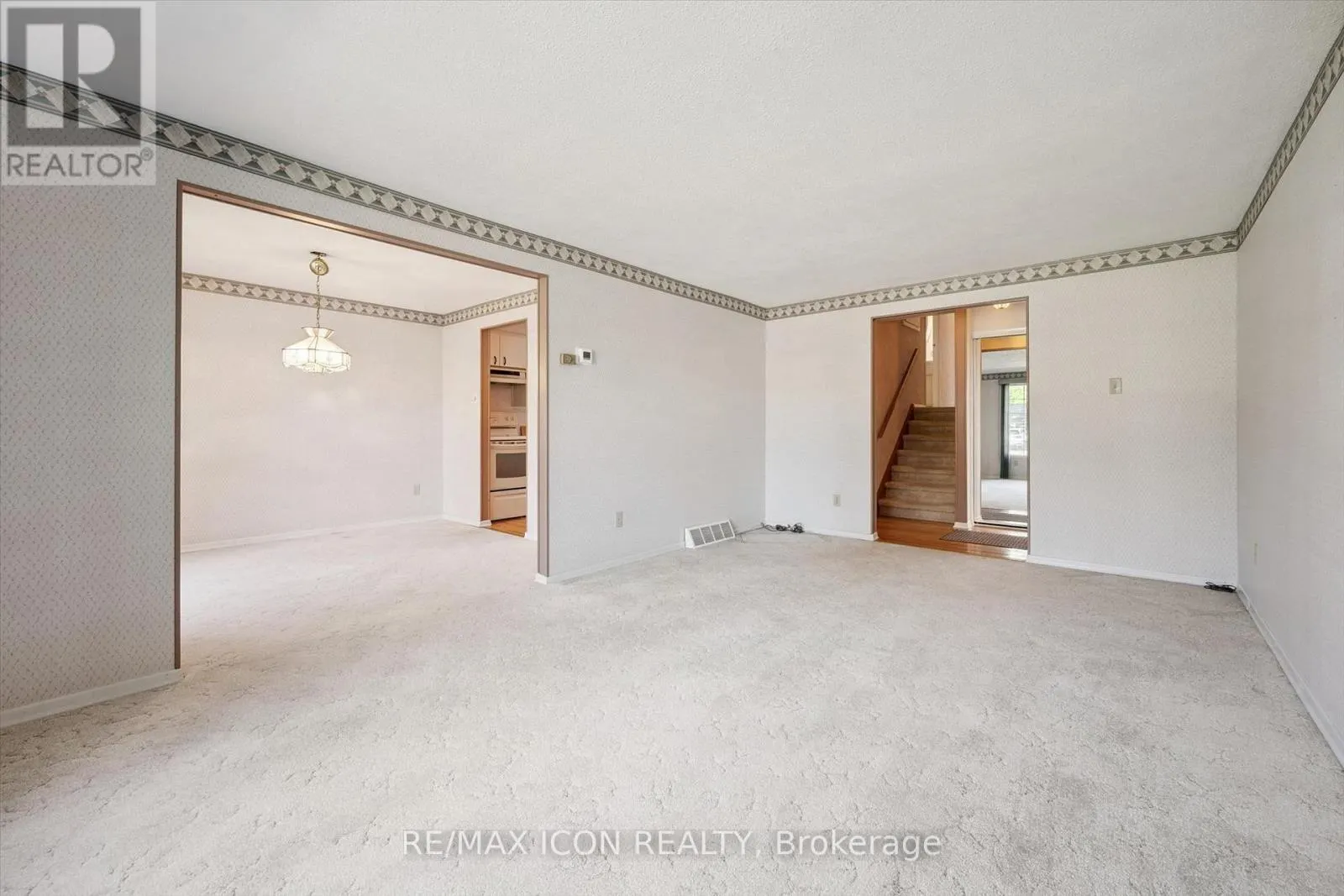43 LEWIS CRESCENT