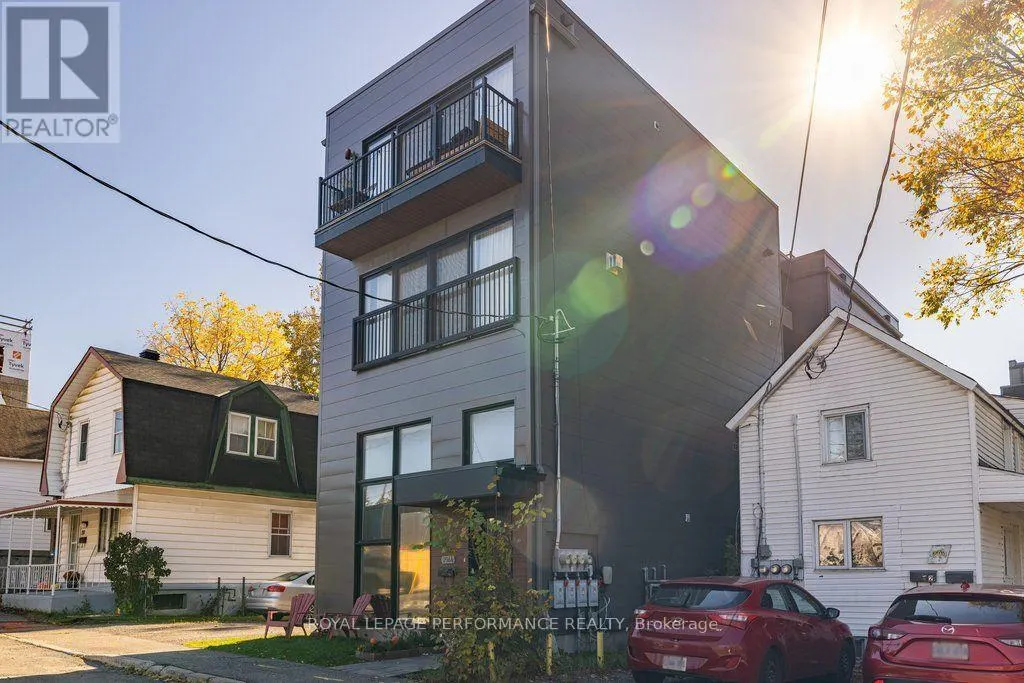 B - 206 MANCHESTER AVENUE