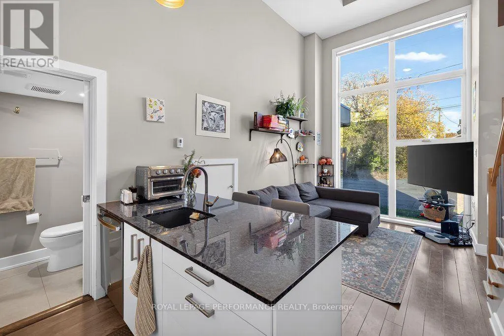 B - 206 MANCHESTER AVENUE