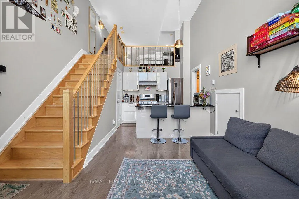 B - 206 MANCHESTER AVENUE