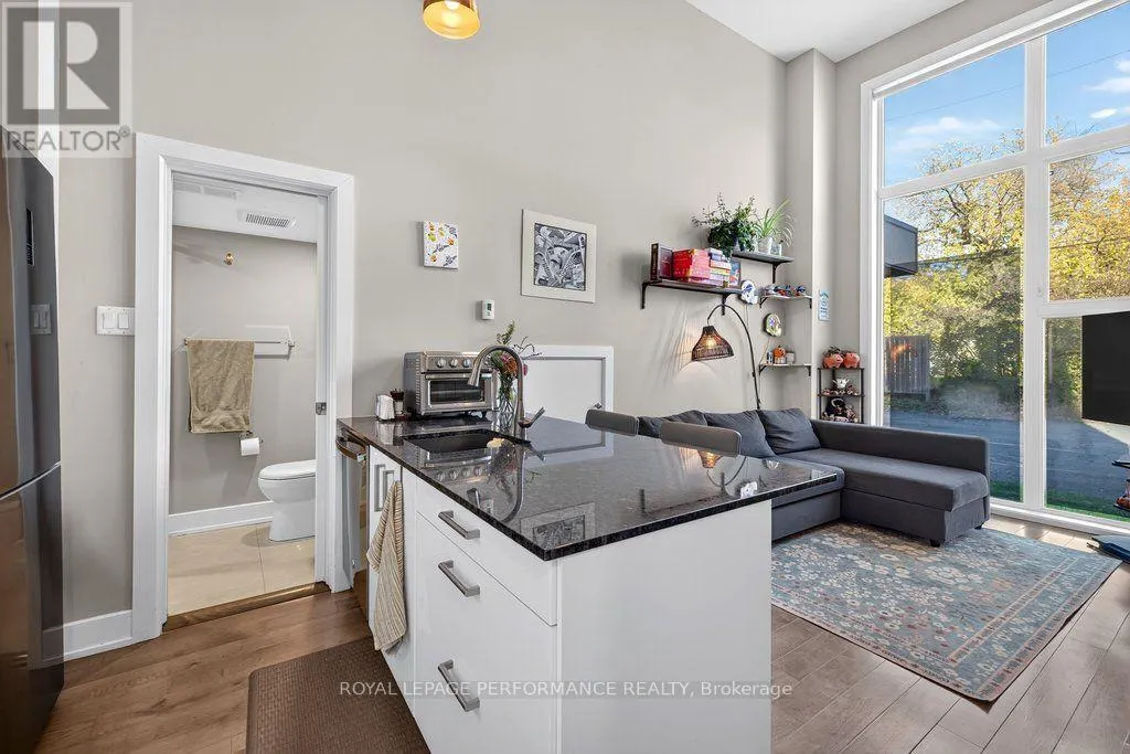 B - 206 MANCHESTER AVENUE
