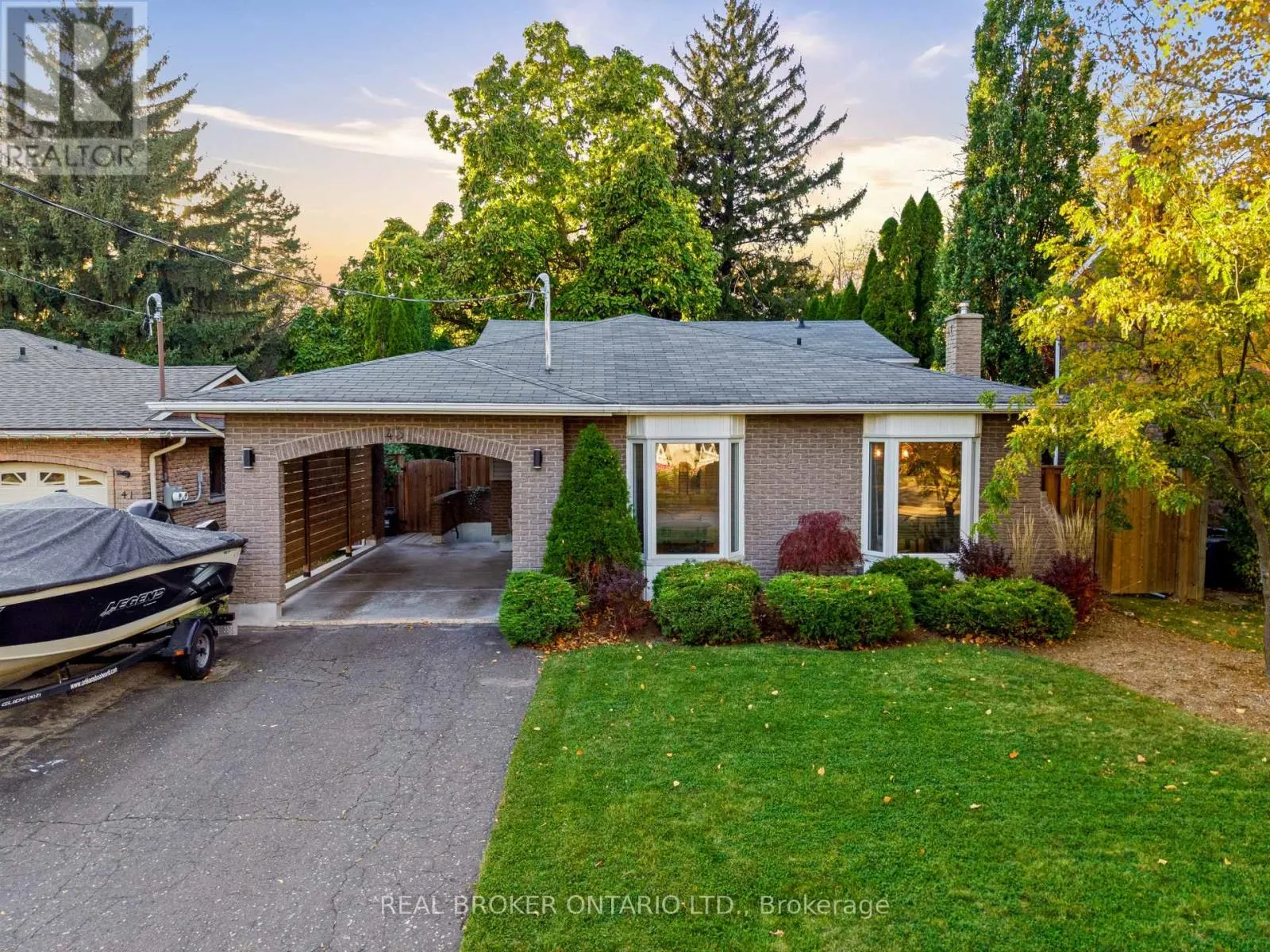 43 SHORELINE DRIVE