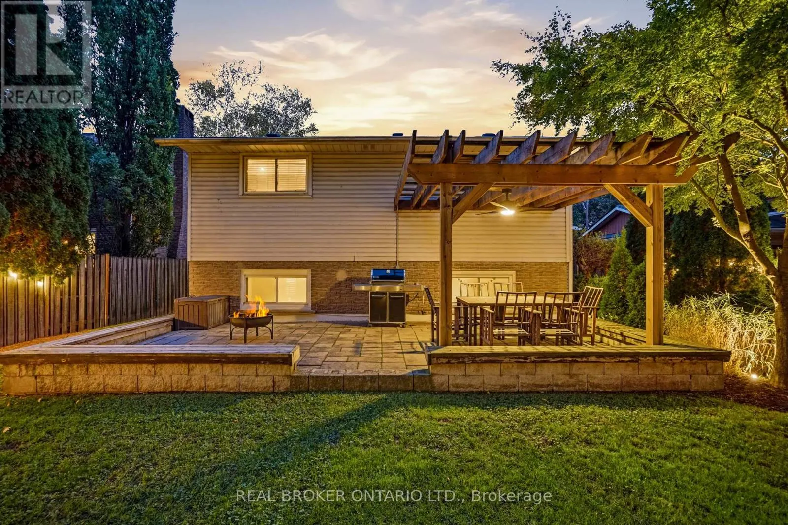 43 SHORELINE DRIVE