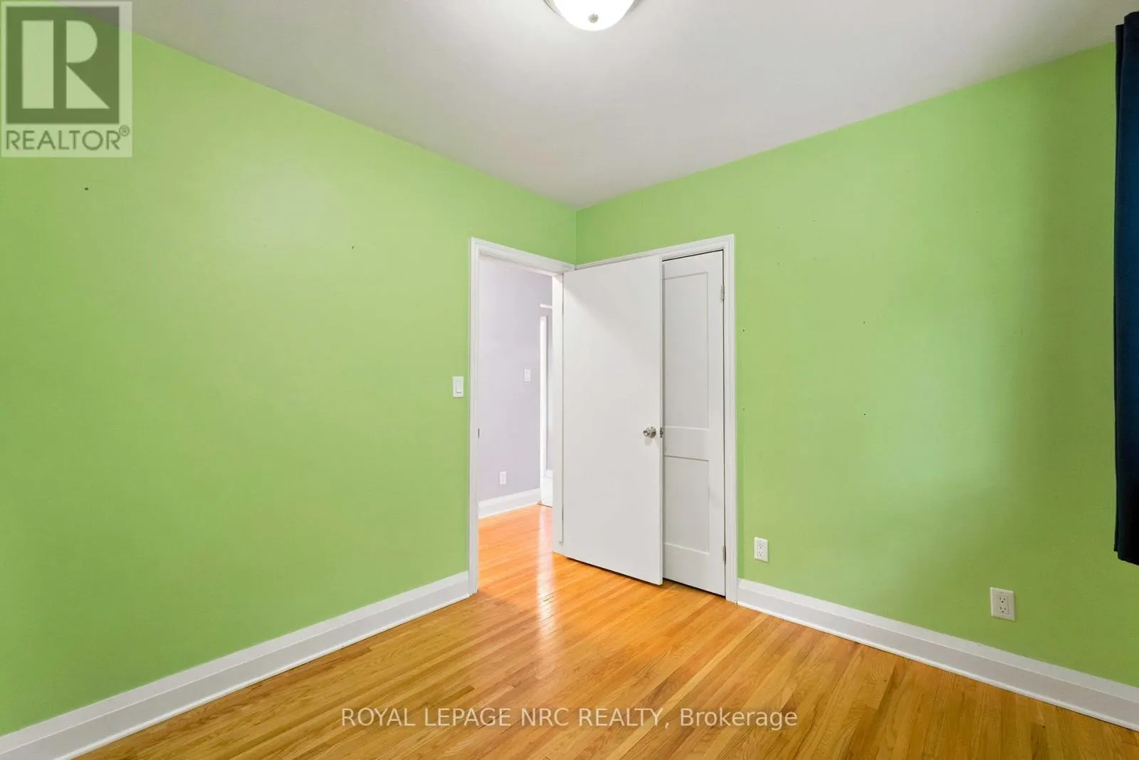 45 WOODCROFT CRESCENT