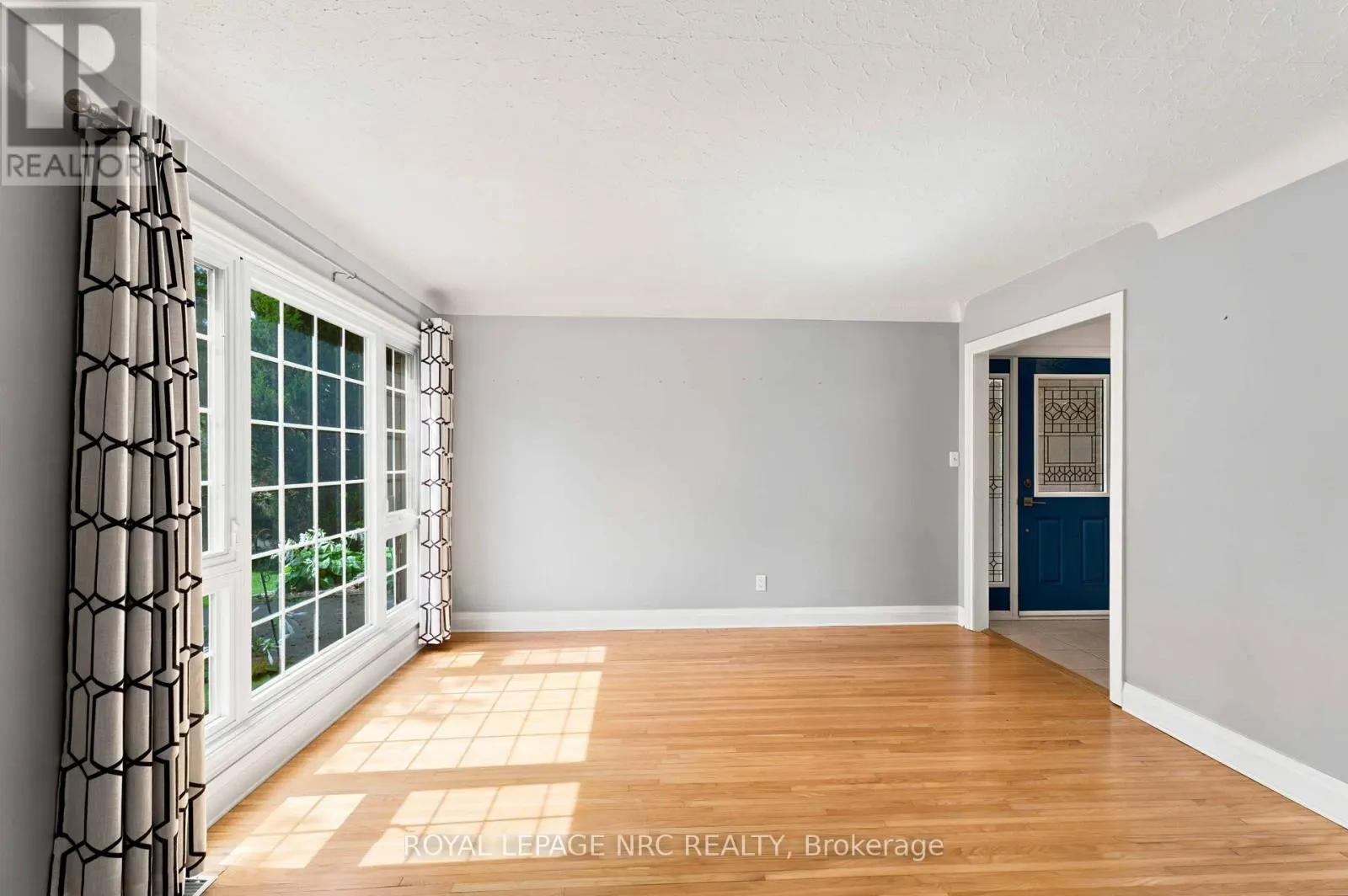 45 WOODCROFT CRESCENT