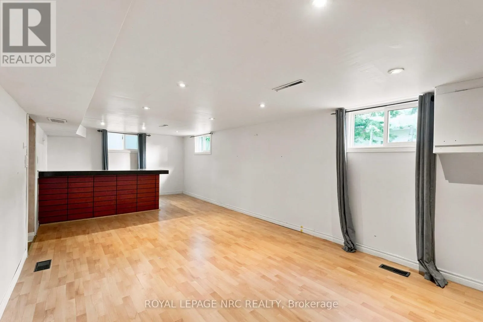 45 WOODCROFT CRESCENT