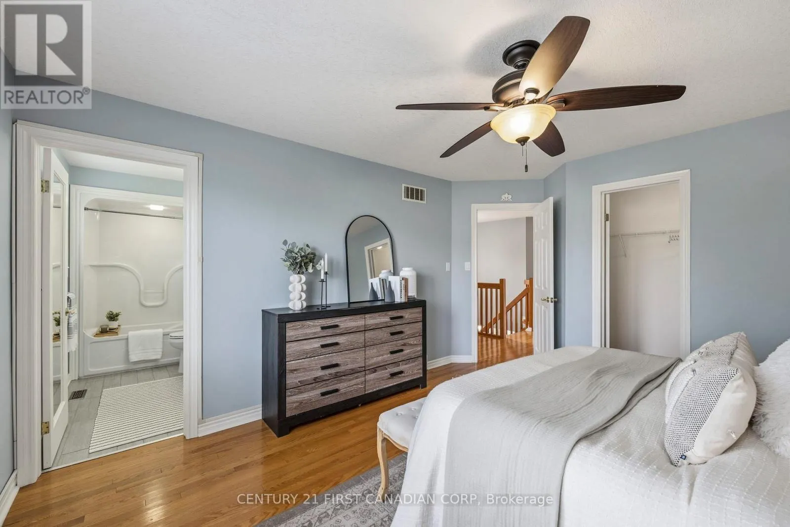 135 - 600 HYDE PARK ROAD #135