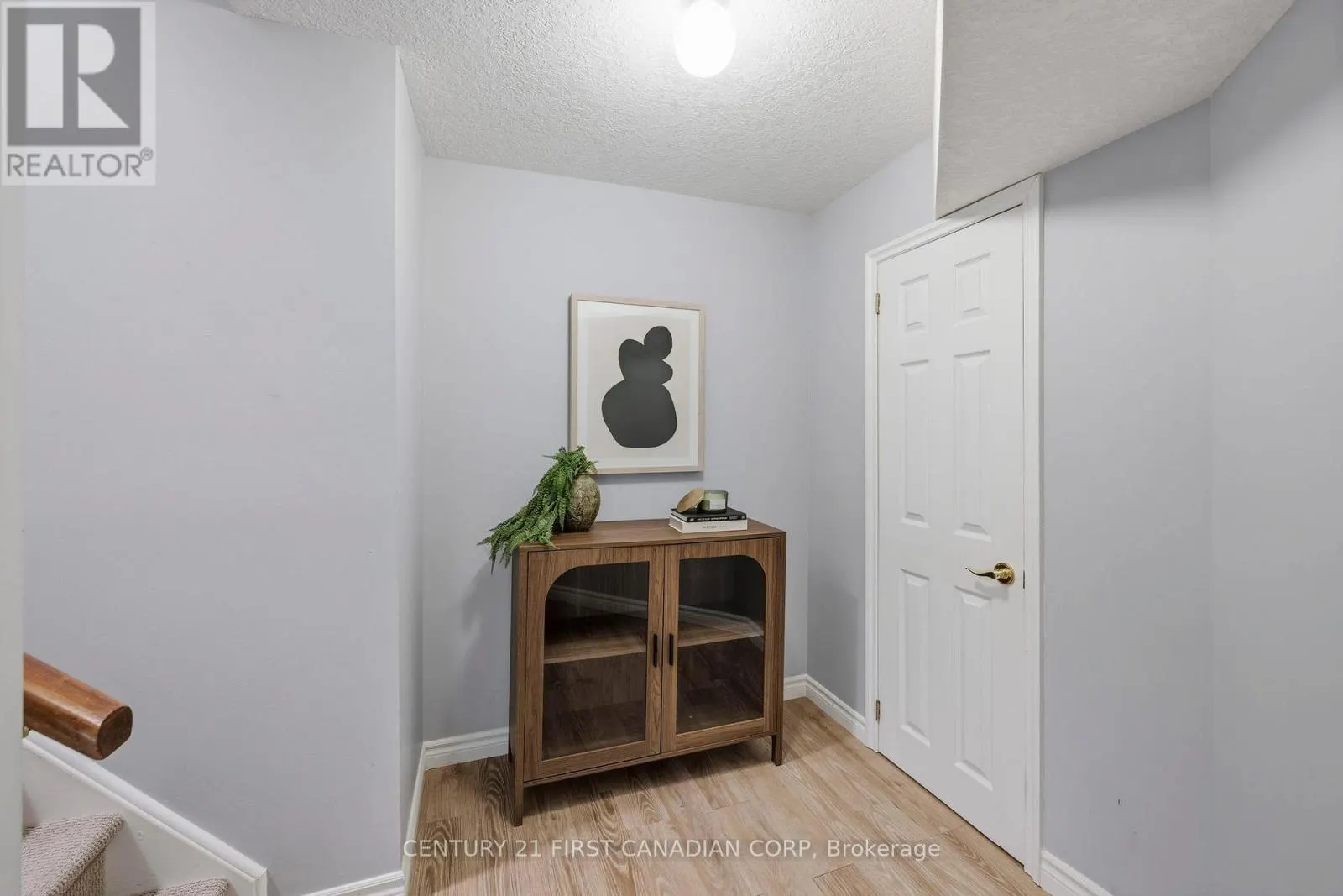 135 - 600 HYDE PARK ROAD #135