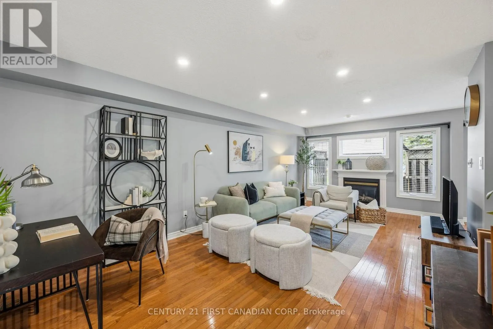 135 - 600 HYDE PARK ROAD #135