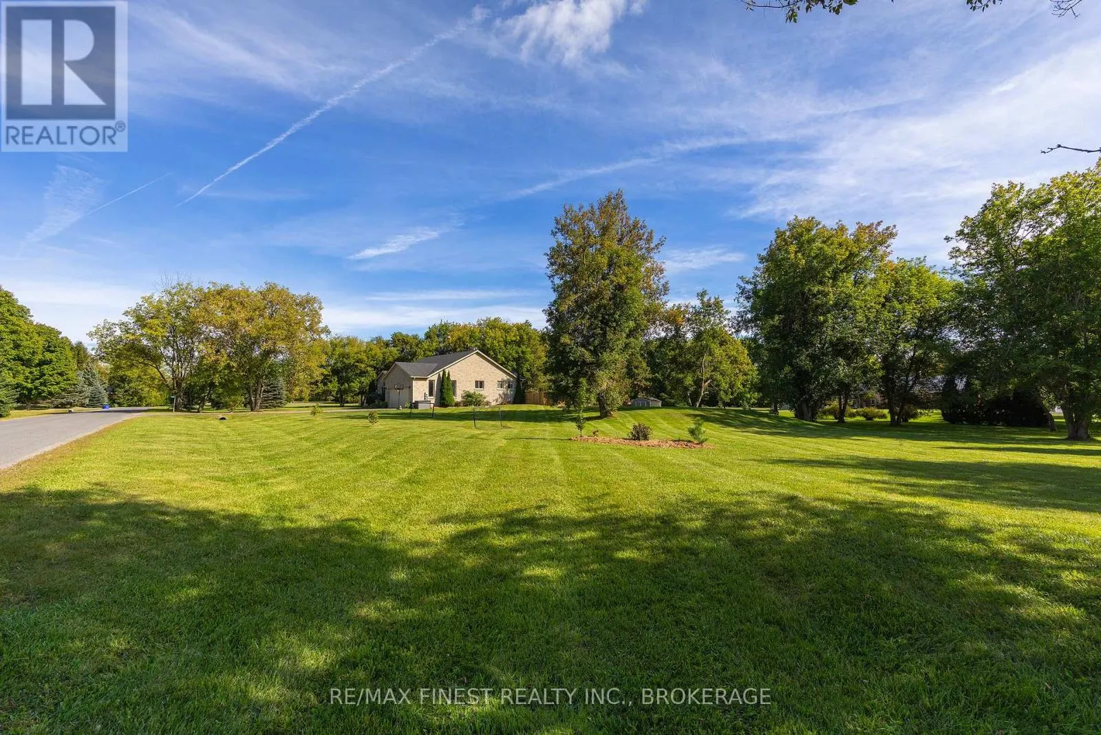 4404 ASHWOOD DRIVE