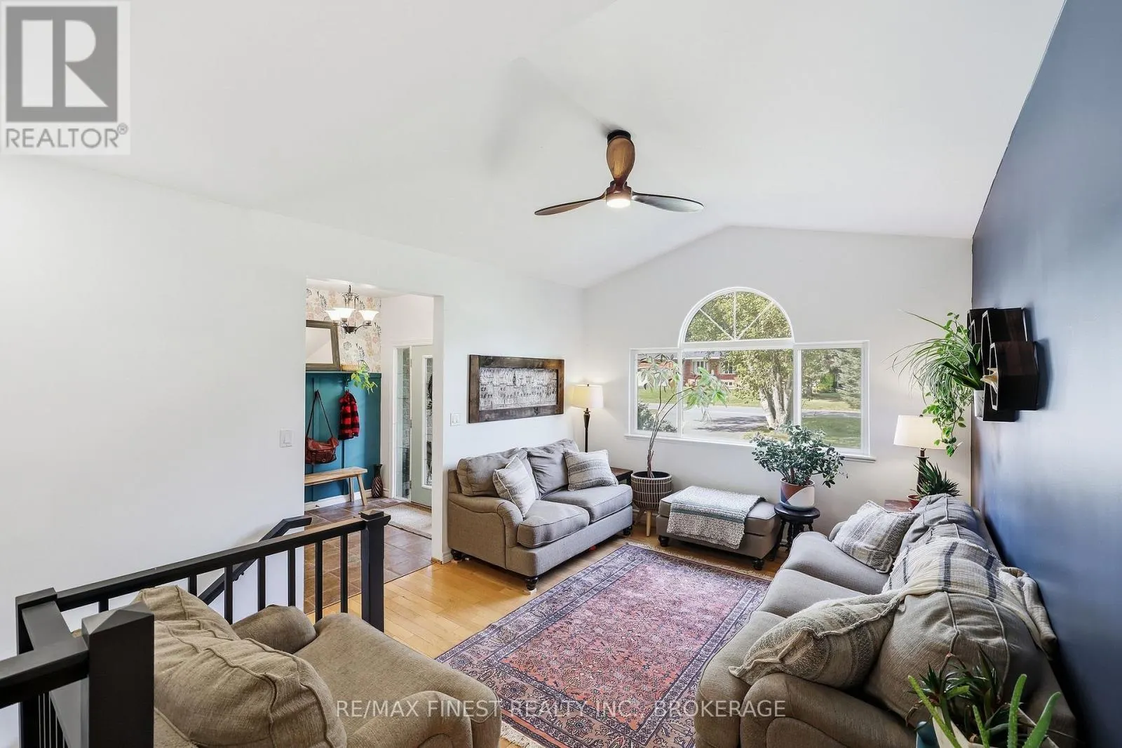 4404 ASHWOOD DRIVE