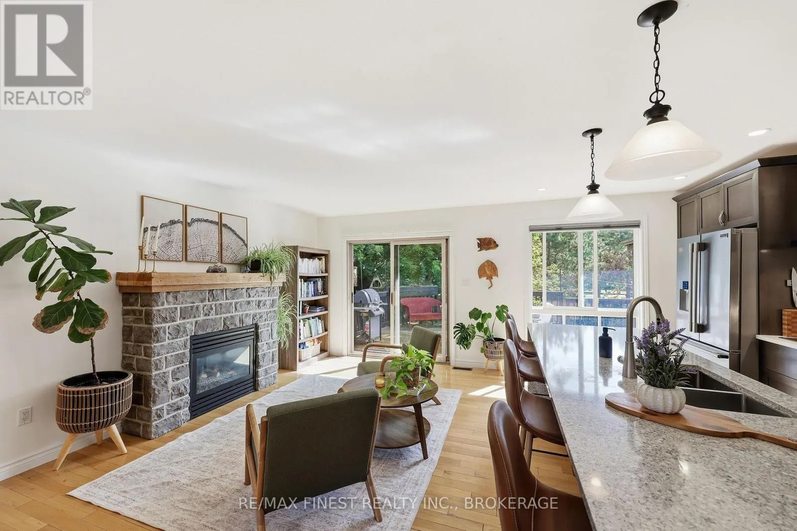 4404 ASHWOOD DRIVE