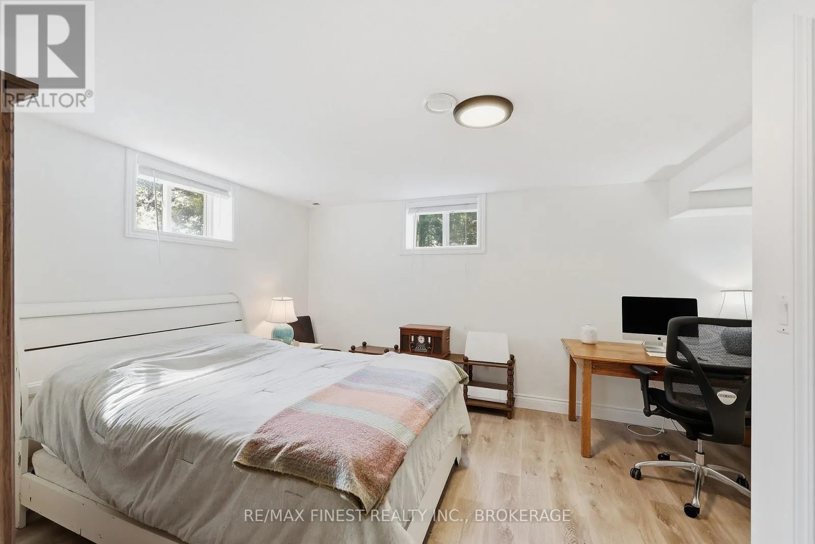 4404 ASHWOOD DRIVE