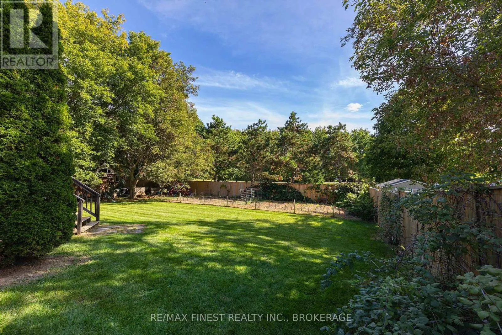 4404 ASHWOOD DRIVE