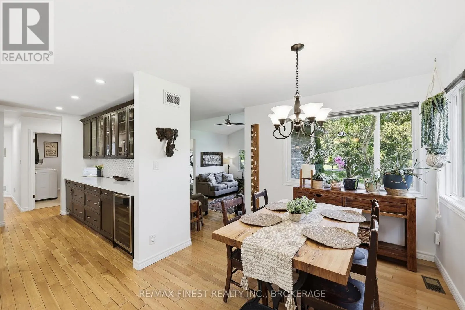 4404 ASHWOOD DRIVE