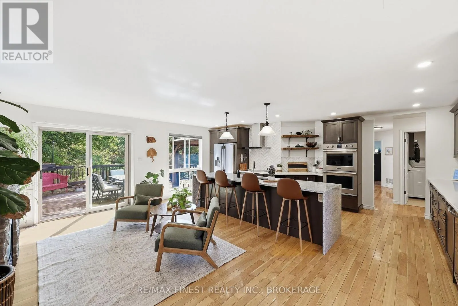 4404 ASHWOOD DRIVE