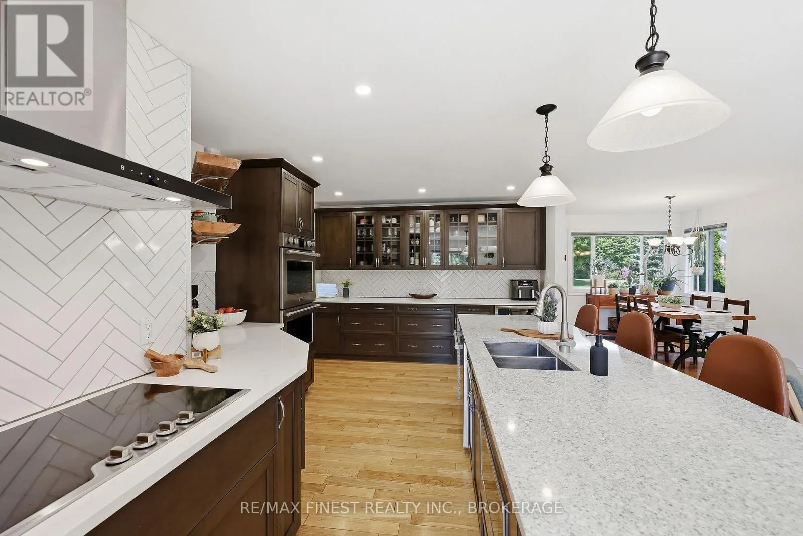 4404 ASHWOOD DRIVE