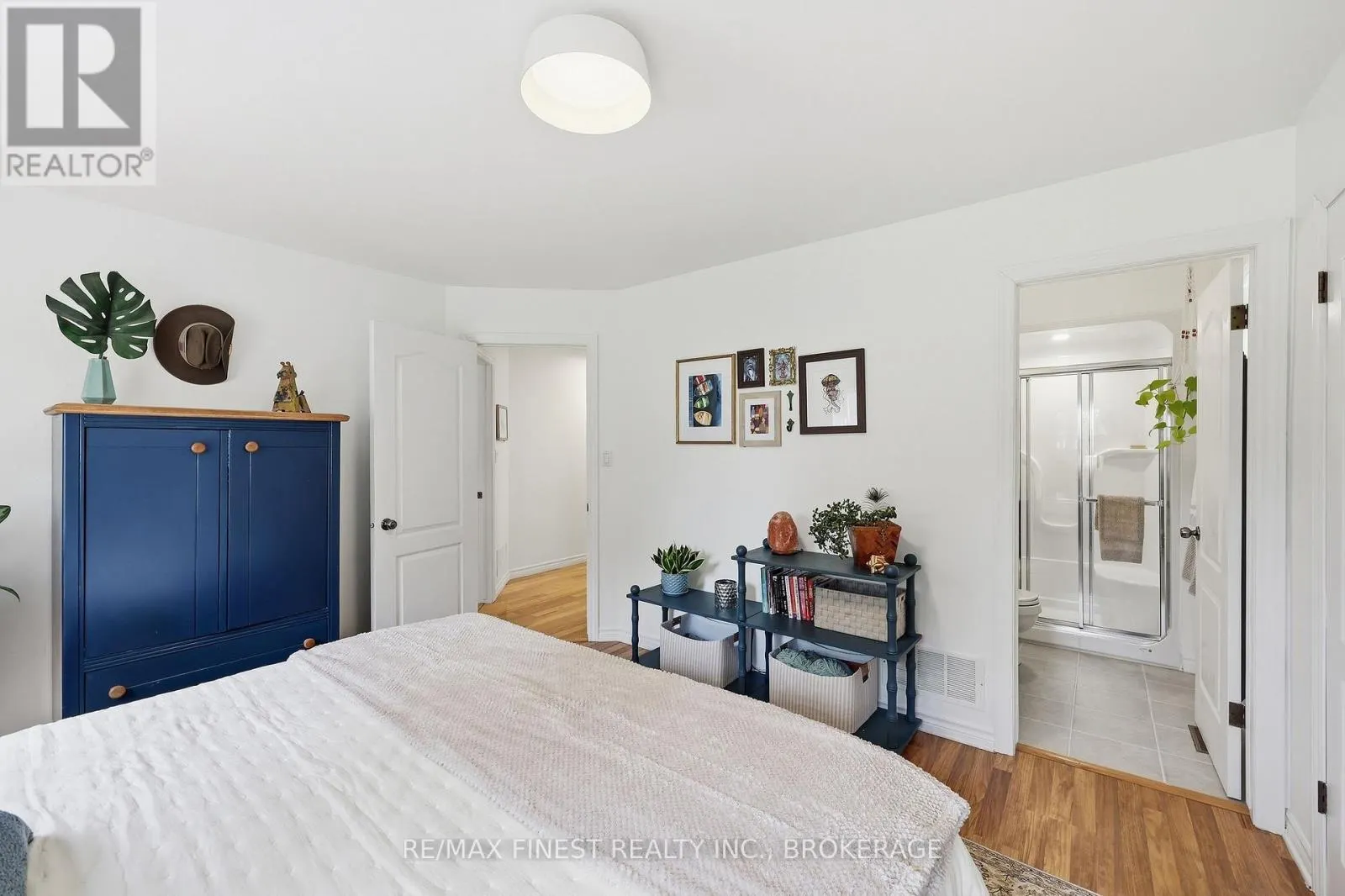 4404 ASHWOOD DRIVE