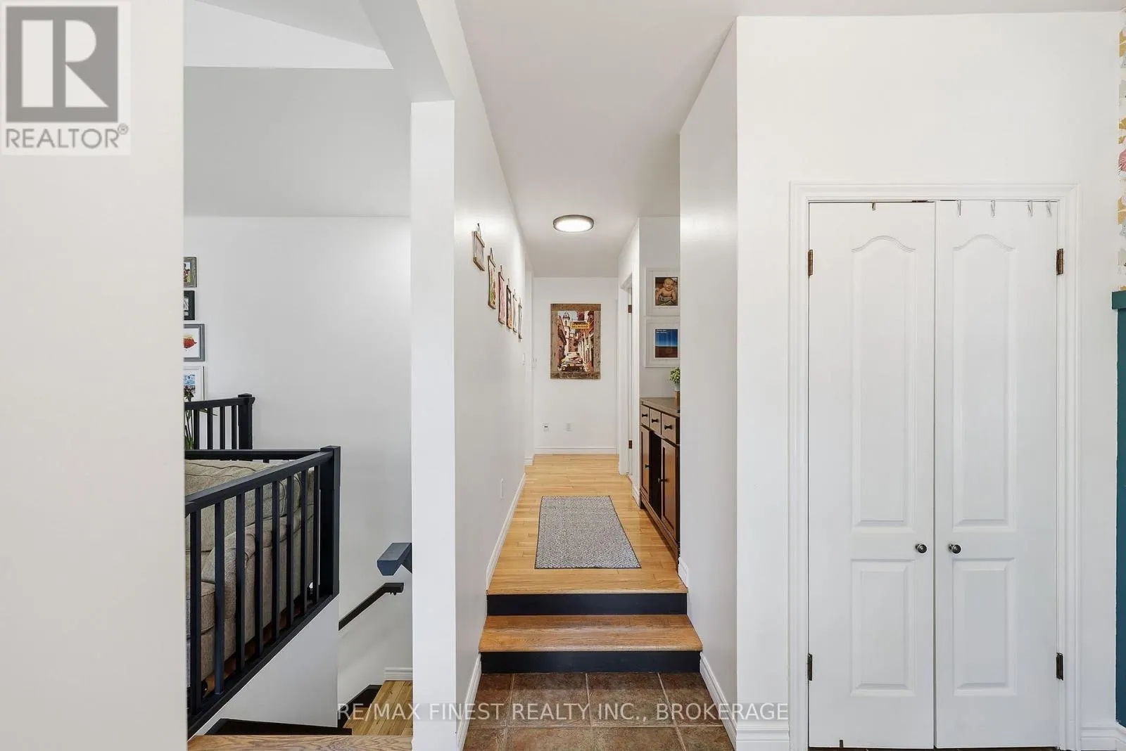 4404 ASHWOOD DRIVE